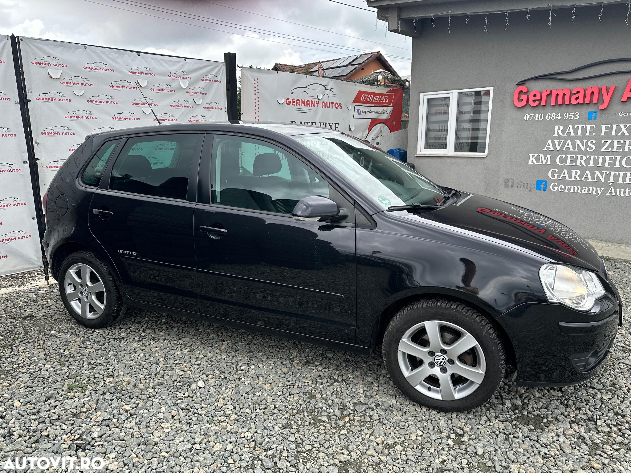 Volkswagen Polo - 2