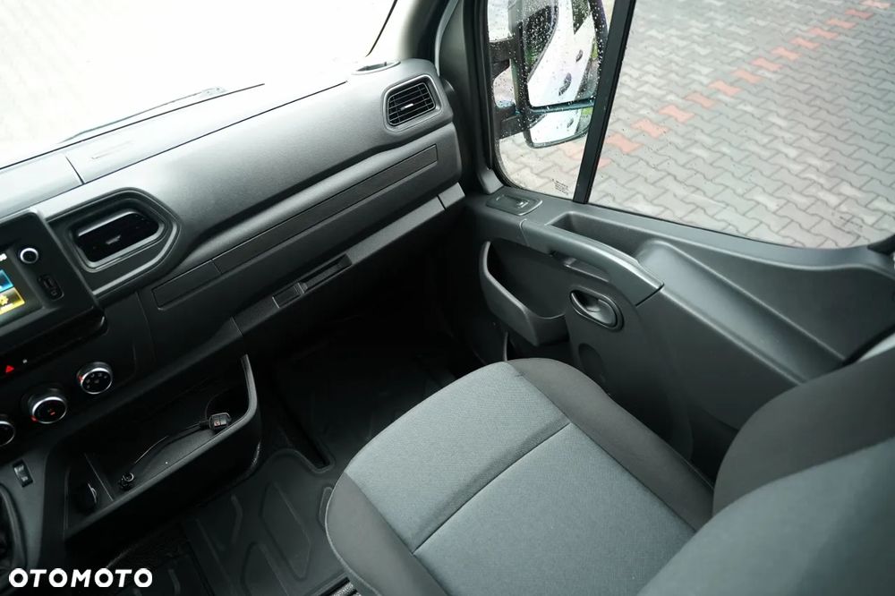 Renault MASTER / BLASZAK / FURGON / BRYGADÓWKA - 6 MIEJSC / BLIŹNIAK / SPROWADZONY / - 27