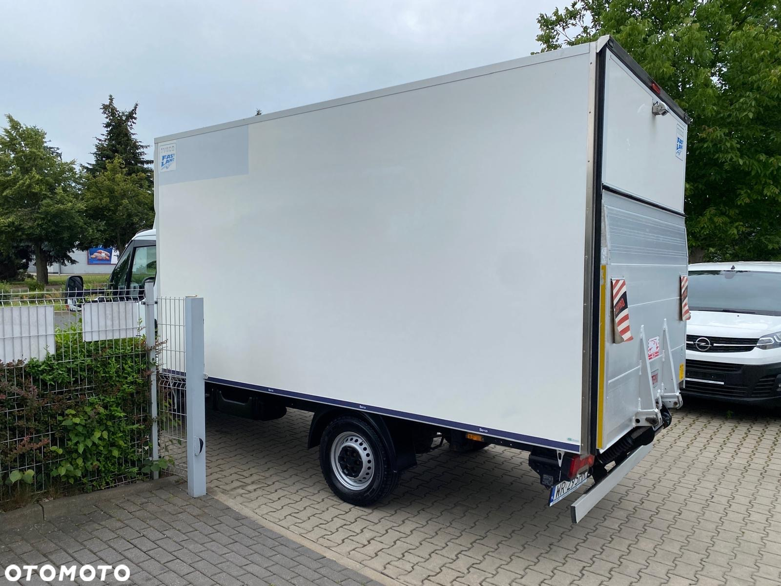 Iveco DAILY 36-160 HI-MATIC CHŁODNIA THERMO KING V300 WINDA ZEPRO - 18