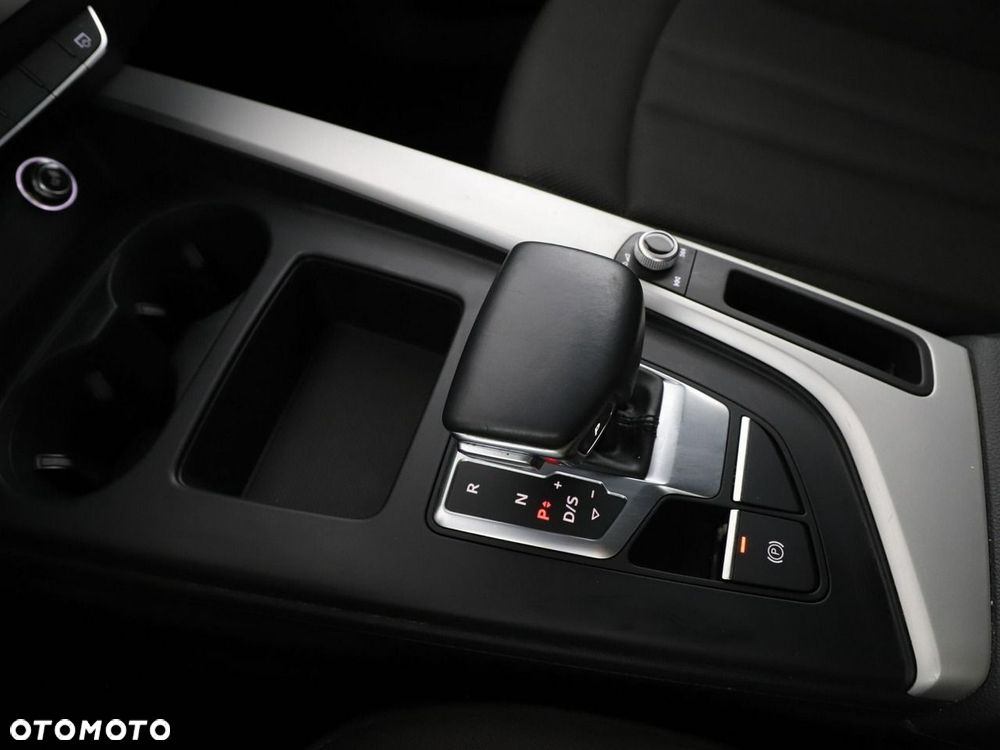 Audi A4 Limousine 35 TFSI mHEV S Line S tronic - 30