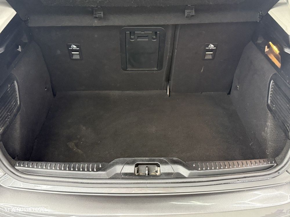 Ford Focus 1.0 EcoBoost MHEV Connected - 27