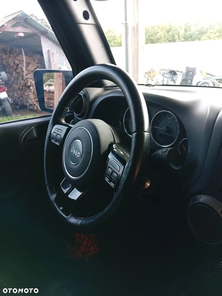 Jeep Wrangler - 23