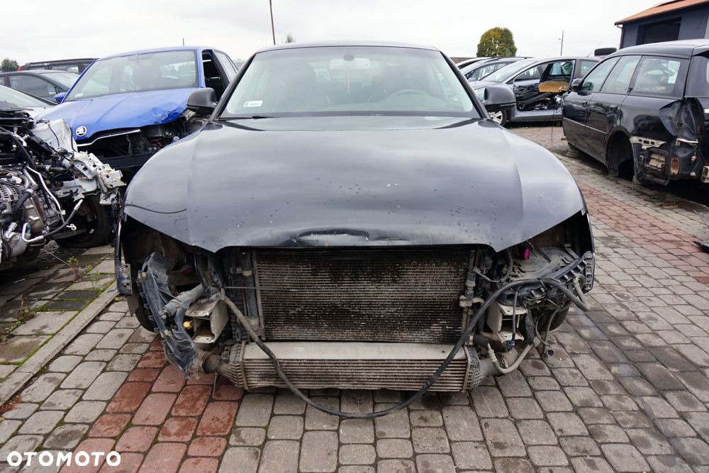 AUDI A5 I 8T COUPE 2008 LZ9Y 2.7 TDI CAMA 190KM KSS CZARNY na części - 8