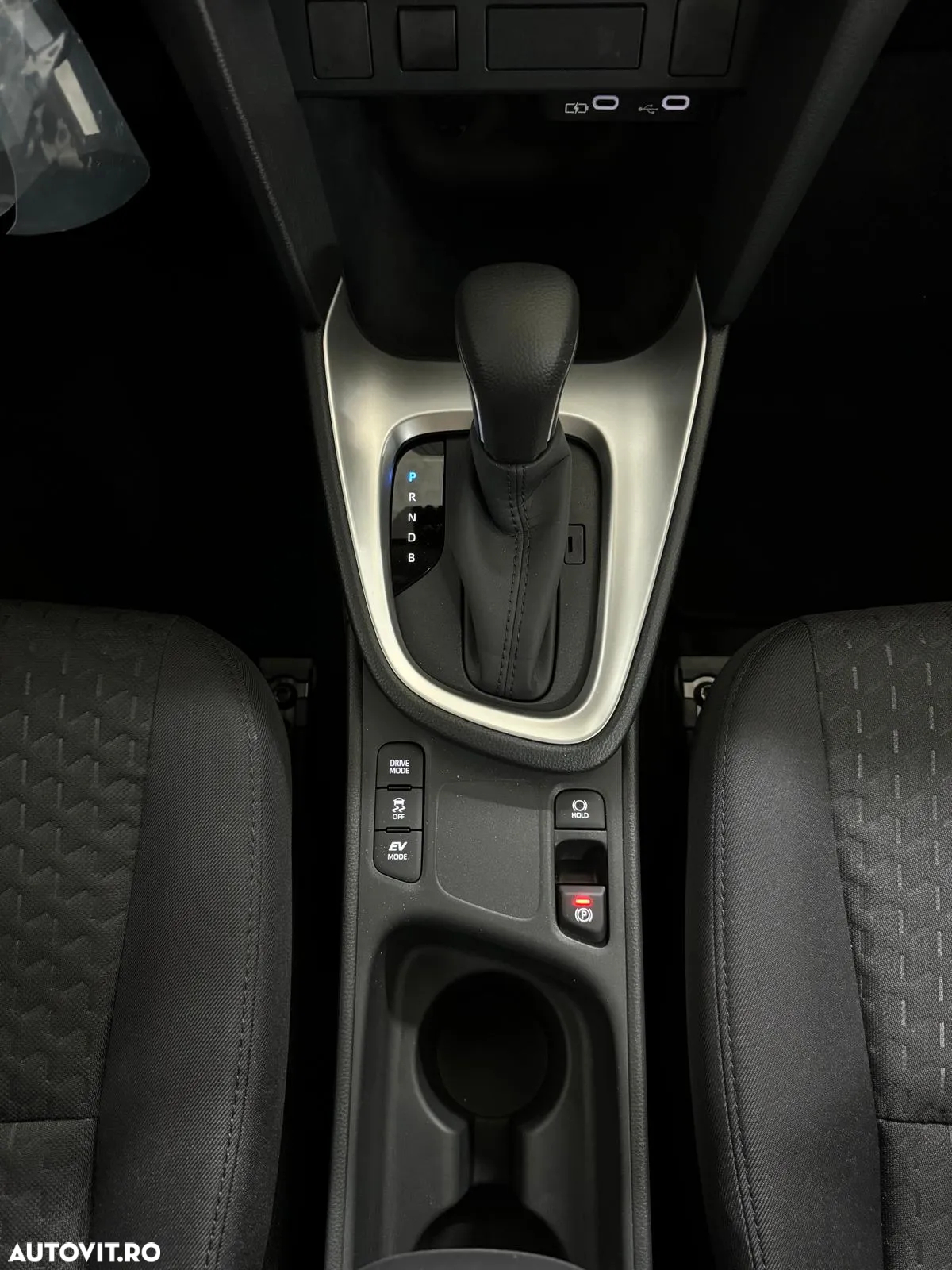 Toyota Yaris Cross 1.5 VVT-i HSD 4x2 Active - 15