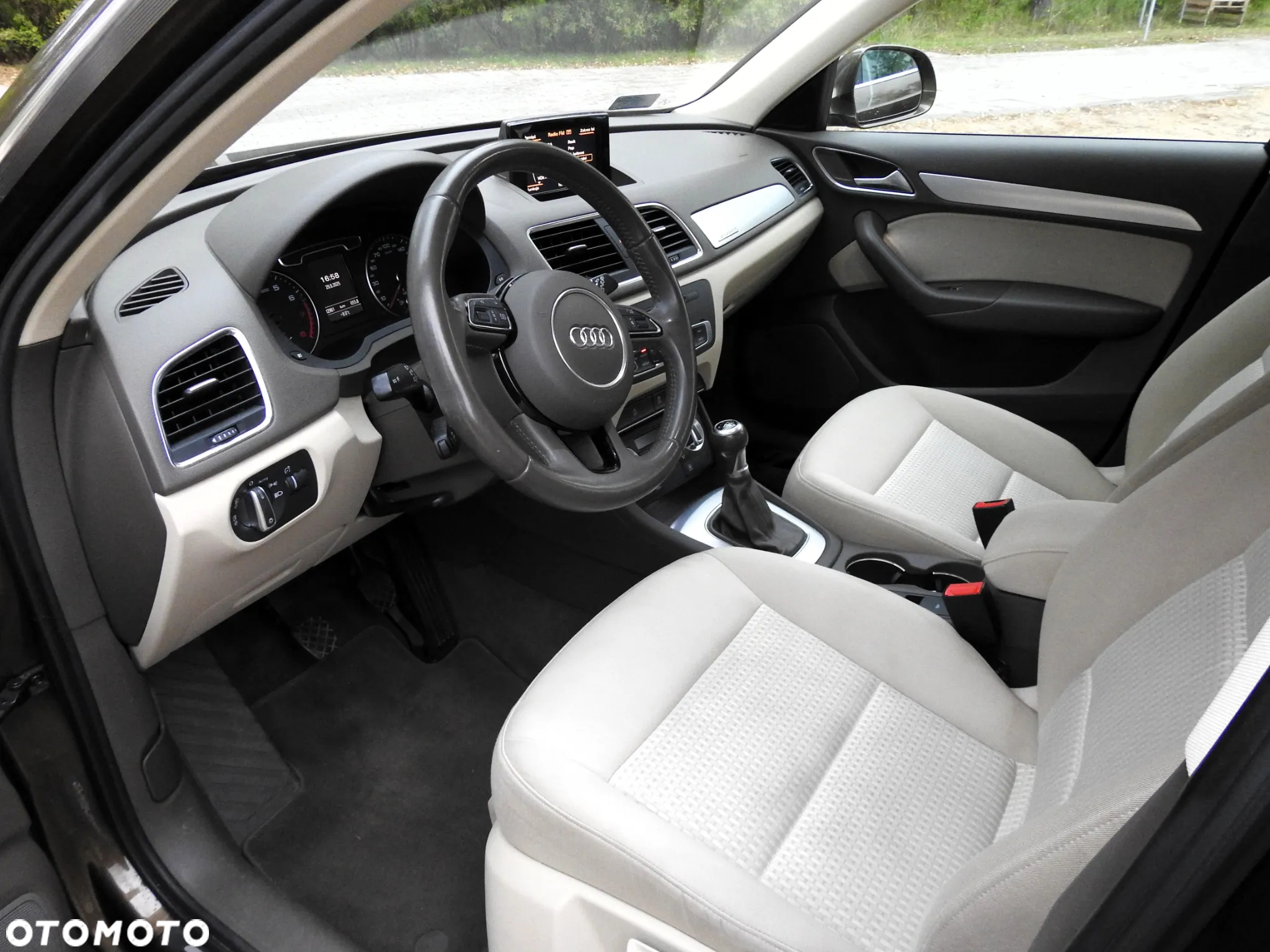Audi Q3 2.0 TFSI Quattro - 11