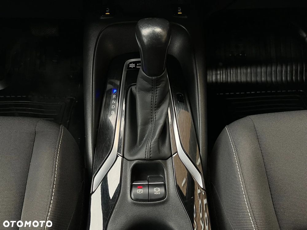 Toyota Corolla 1.8 Hybrid GPF Comfort - 30