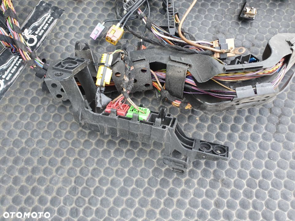 Wiazka Instalacja Wnetrza EUROPA AUDI A4 B6 Benzyna 3.0 ASN V6 Kombi Automat - 5