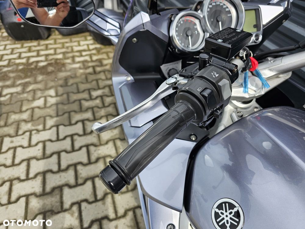Yamaha FJR - 22