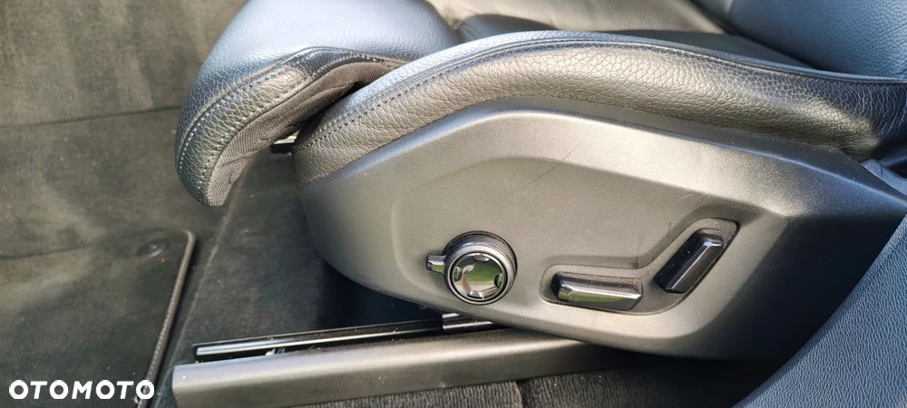 Volvo XC 60 B4 D Inscription - 15