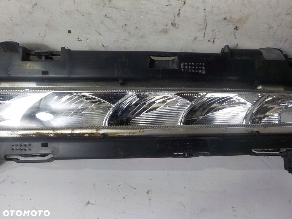 FORD MONDEO IV MK4 LAMPA PRZÓD LISTWA HALOGEN LED DRL PRAWY - 3