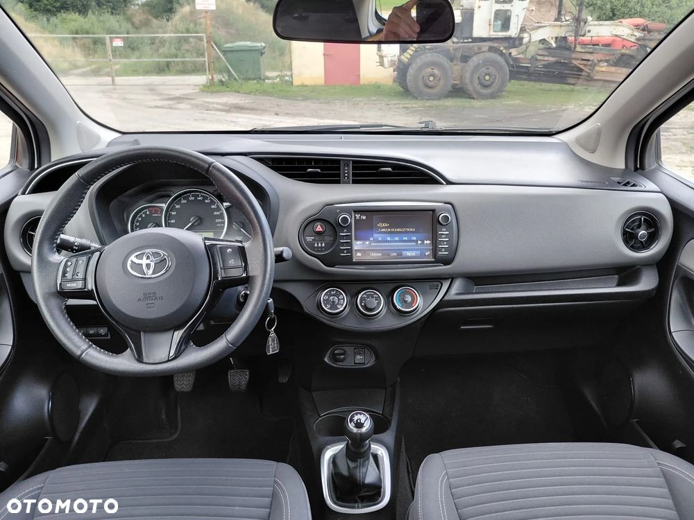 Toyota Yaris 1.0 VVT-i - 6