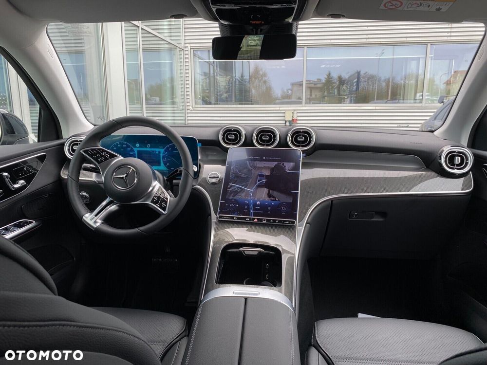 Mercedes-Benz GLC - 16