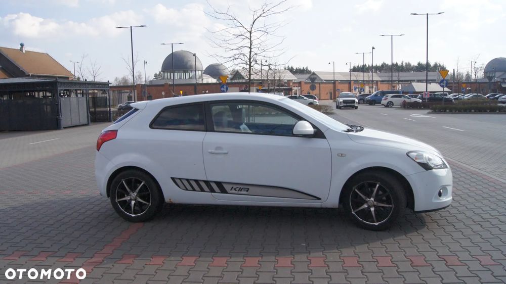 Kia Ceed 1.6 Crdi Comfort + - 6