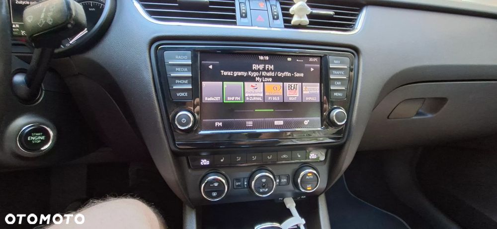 Skoda Octavia 2.0 TDI L&K DSG - 8