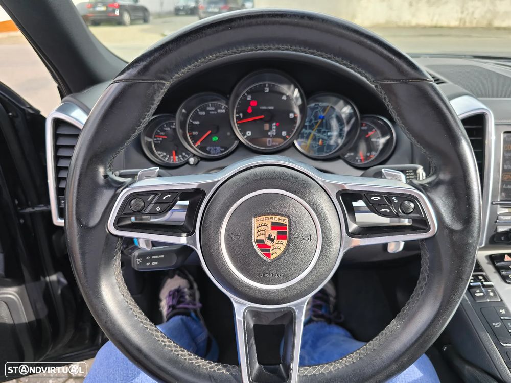 Porsche Cayenne II - 12