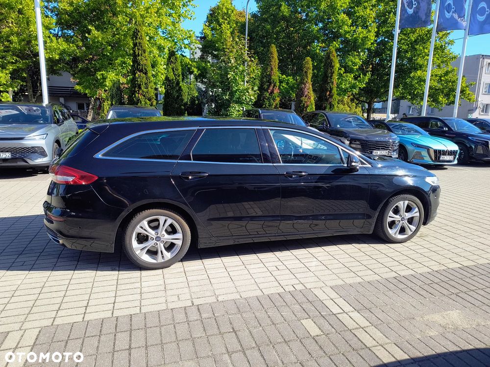 Ford Mondeo - 7