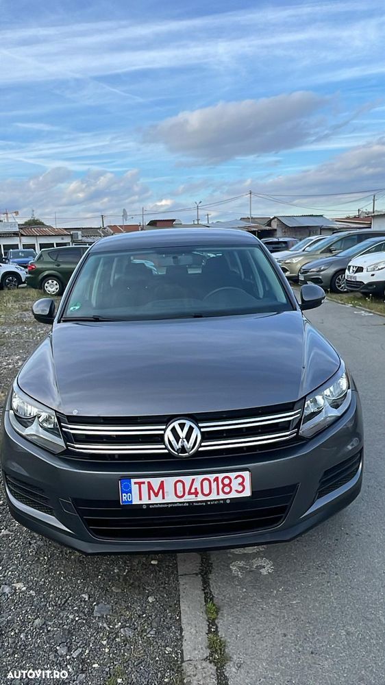 Volkswagen Tiguan - 2