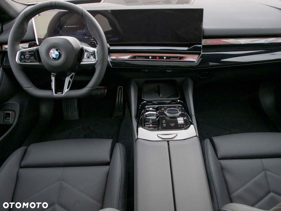 BMW Seria 5 540d xDrive mHEV M Sport - 8