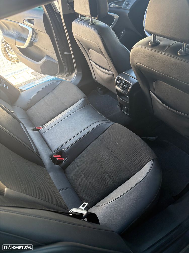 Opel Insignia Sports Tourer 2.0 CDTi Cosmo - 14