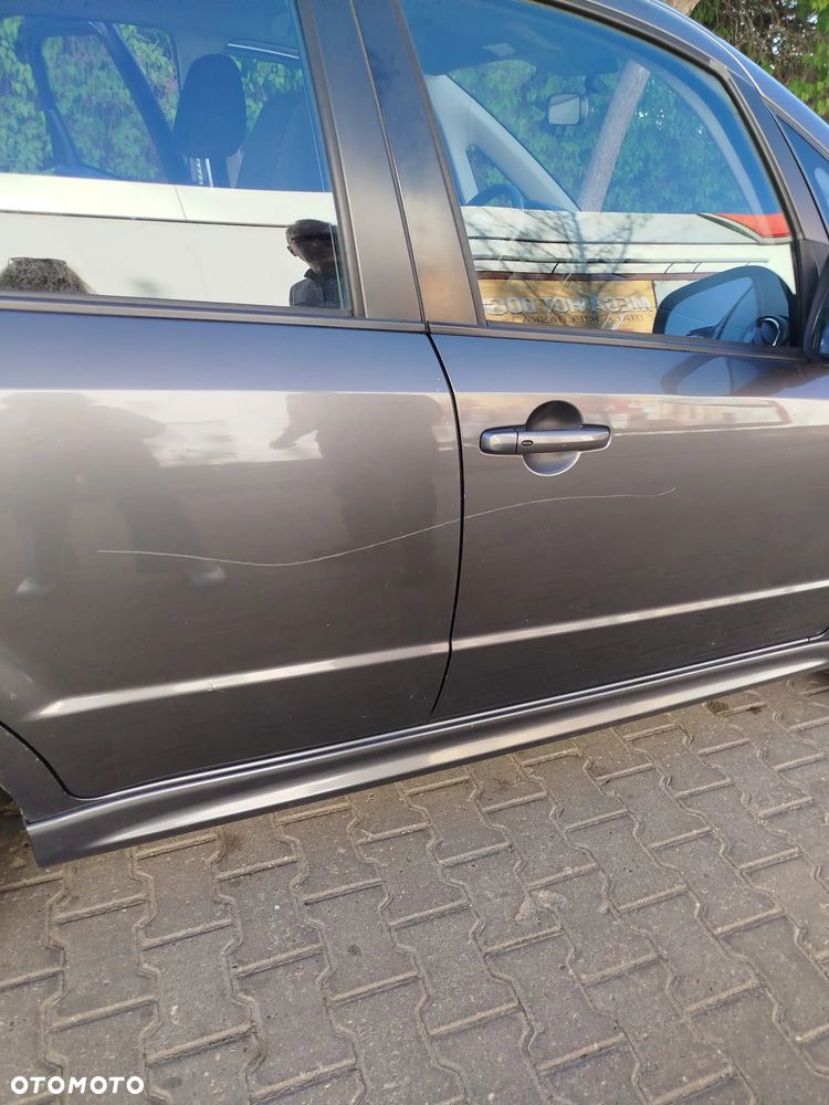 Suzuki SX4 1.6 Comfort - 17