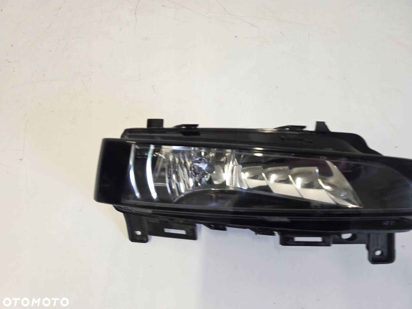 Halogen prawy przód SKODA Scala 657941700 - 3