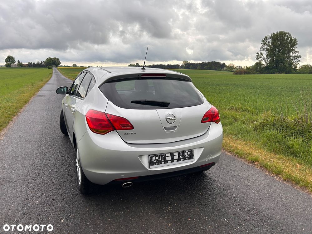 Opel Astra 1.4 T Cosmo - 5
