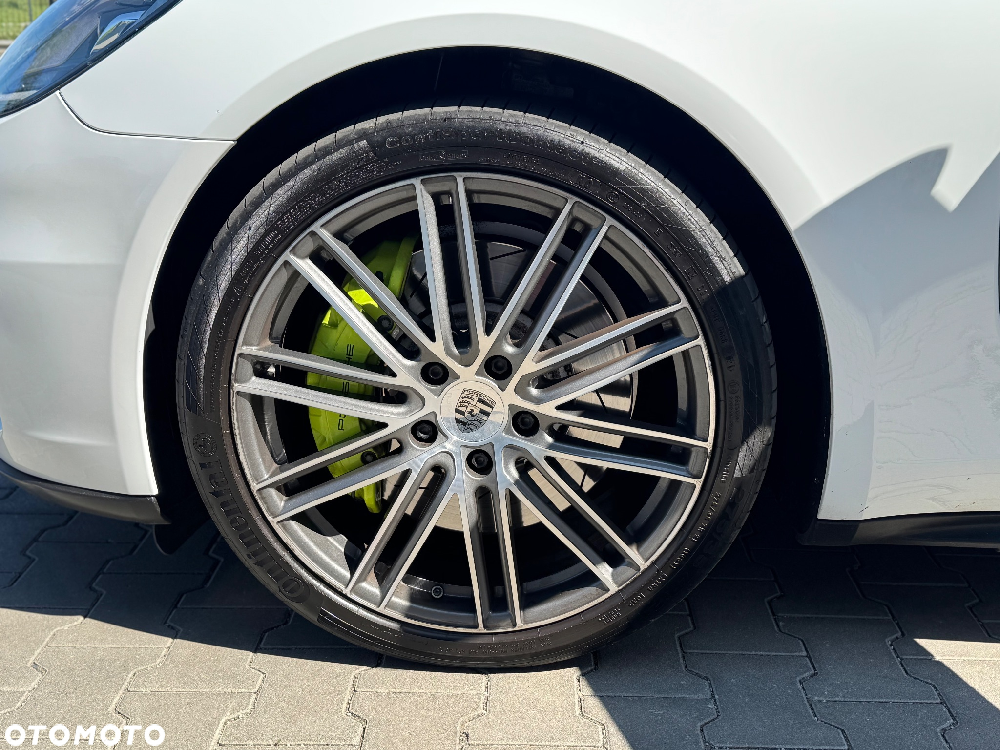 Porsche Panamera 4 E-Hybrid Sport Turismo - 17
