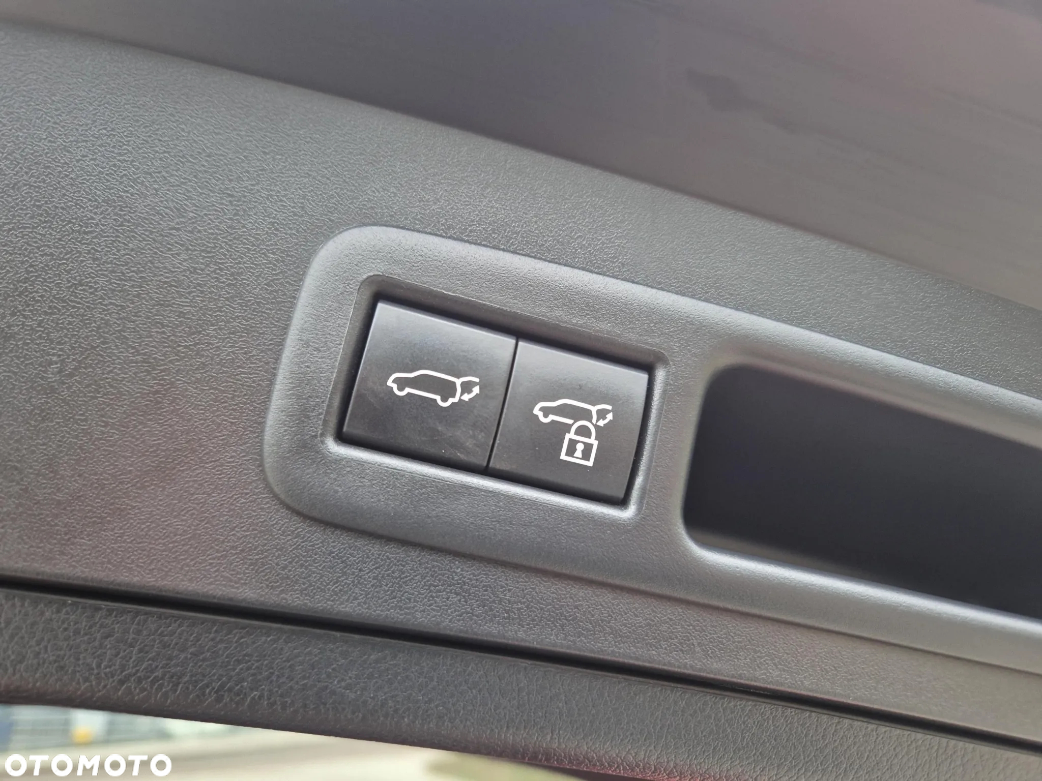 Lexus UX 200 GPF Business Edition 2WD - 19