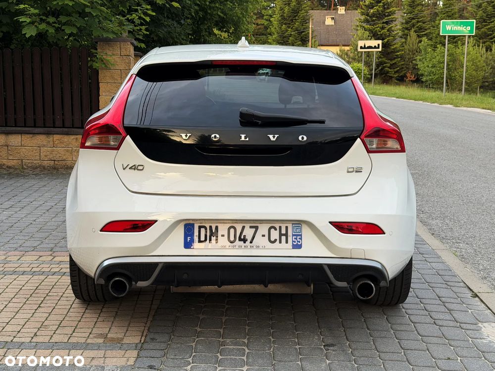 Volvo V40 D2 R Design - 21