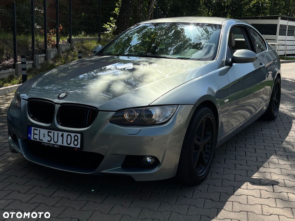 BMW Seria 3 325i M Sport Edition - 18