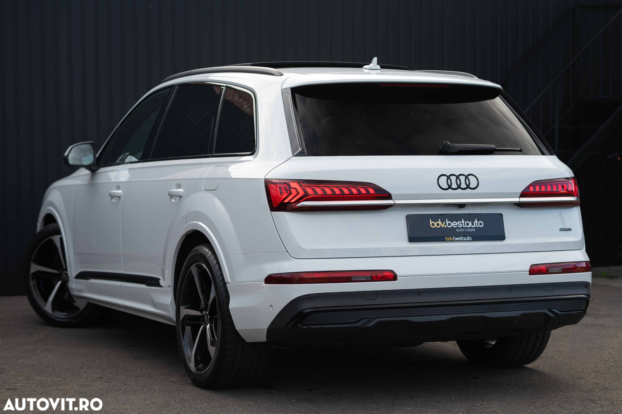 Audi Q7 3.0 55 TFSIe quattro Tiptronic Basic - 6