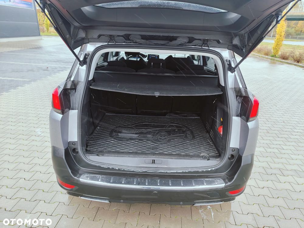 Peugeot 5008 1.6 BlueHDi Allure 7os - 9