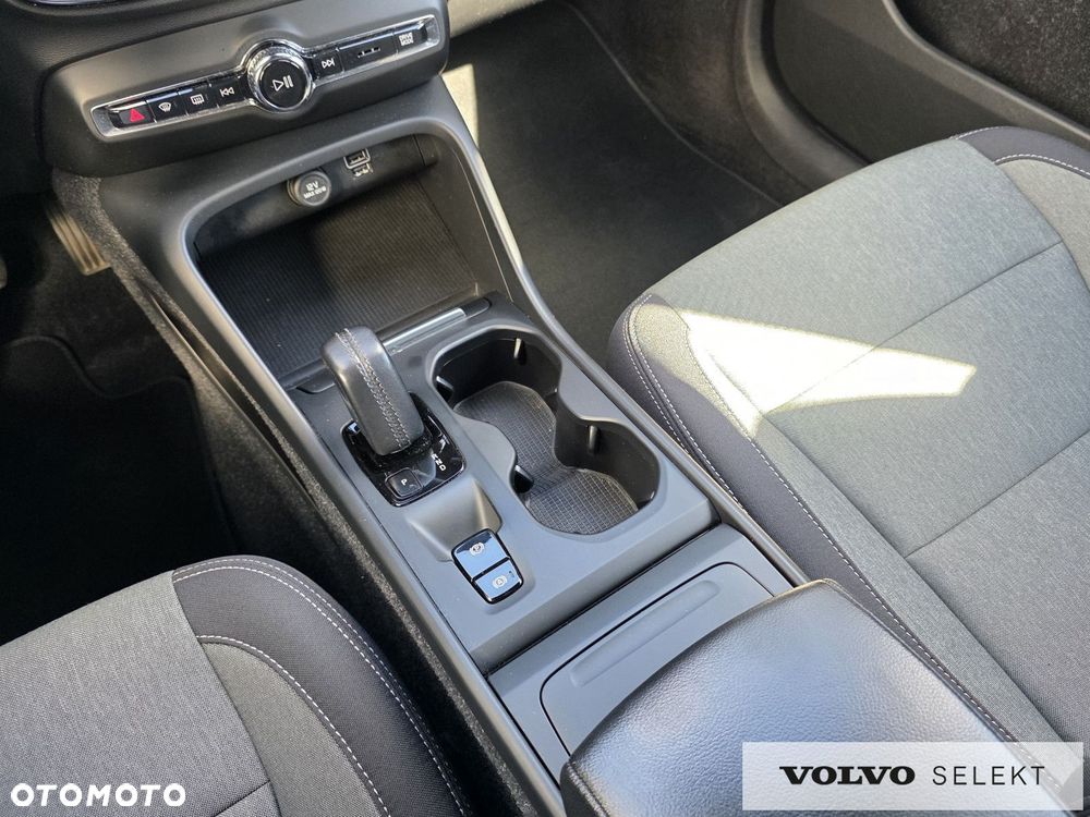 Volvo XC 40 - 30