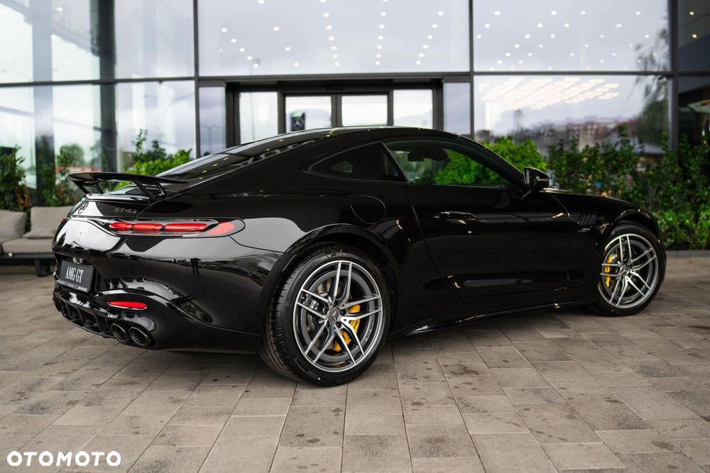 Mercedes-Benz AMG GT - 5
