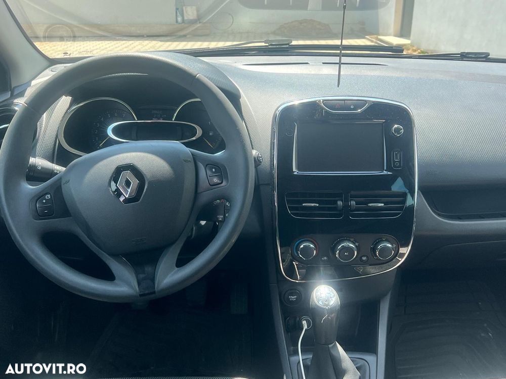 Renault Clio - 14