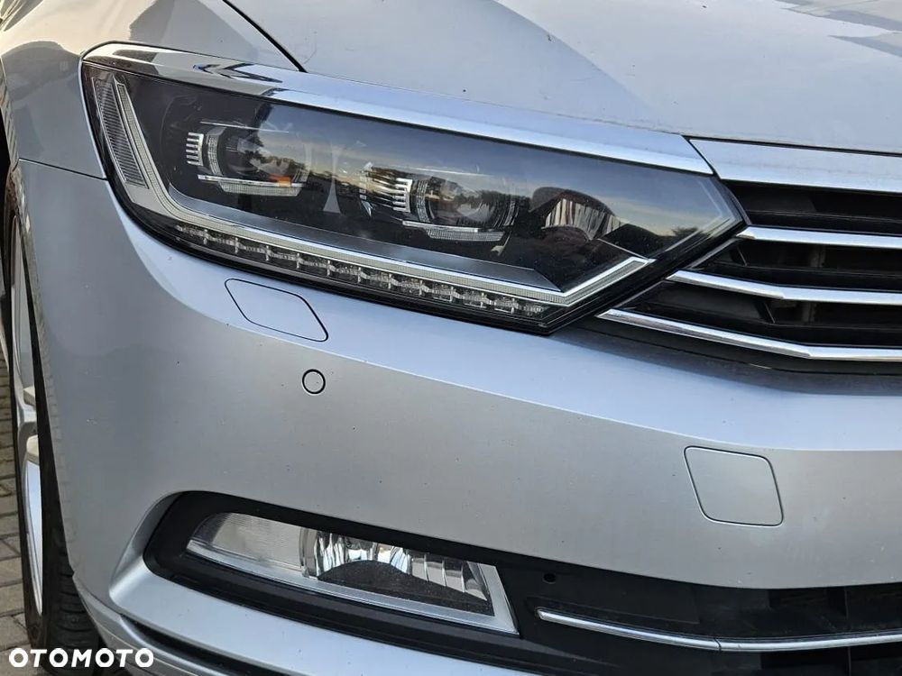 Volkswagen Passat - 4