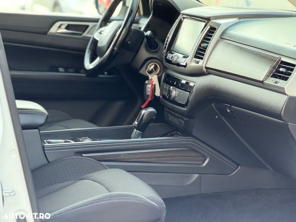 SsangYong REXTON 2.2 e-XDi 220 4WD Aut. Quartz - 35