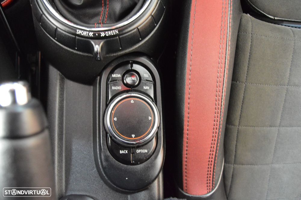 MINI 3 Portas John Cooper Works Auto Desportiva - 48