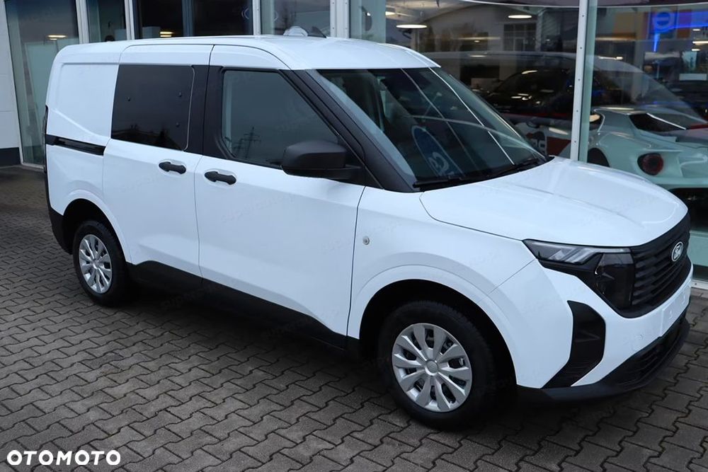 Ford Transit Courier - 3