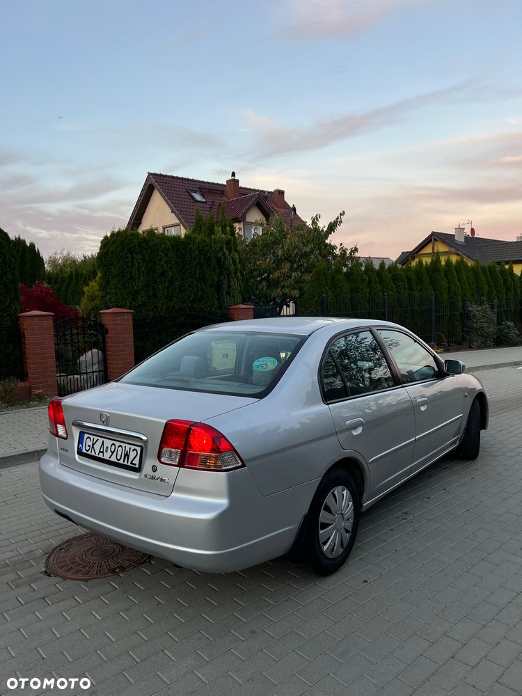Honda Civic 1.6i LS - 24