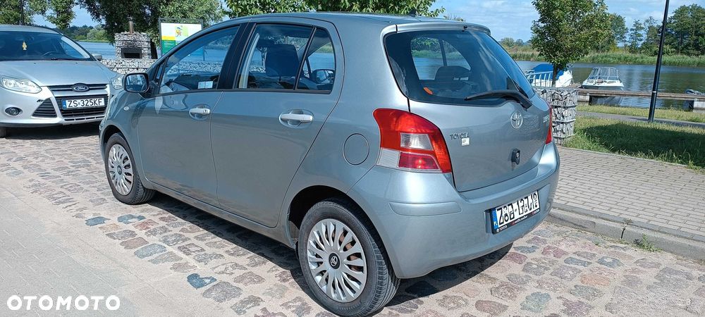 Toyota Yaris - 2