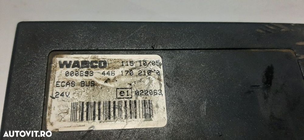 Unitate de control pneumatica Wabco 4461702100 - 1