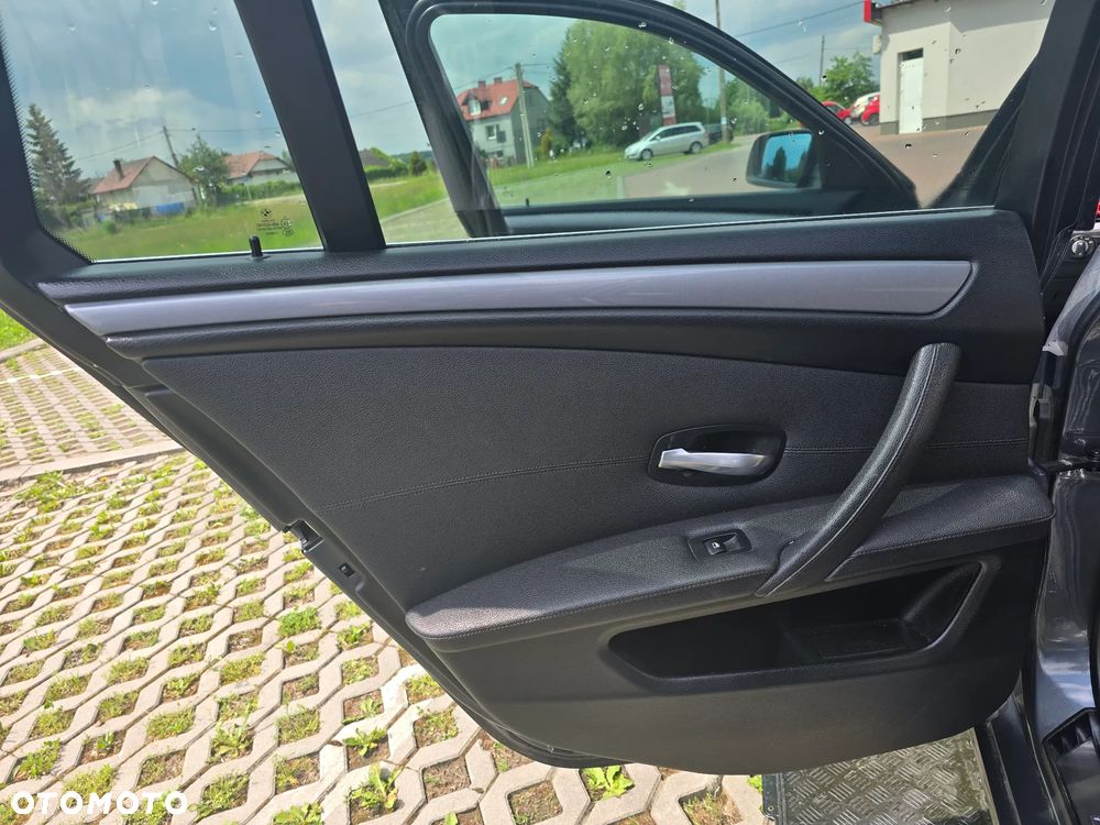 BMW Seria 5 520d - 16