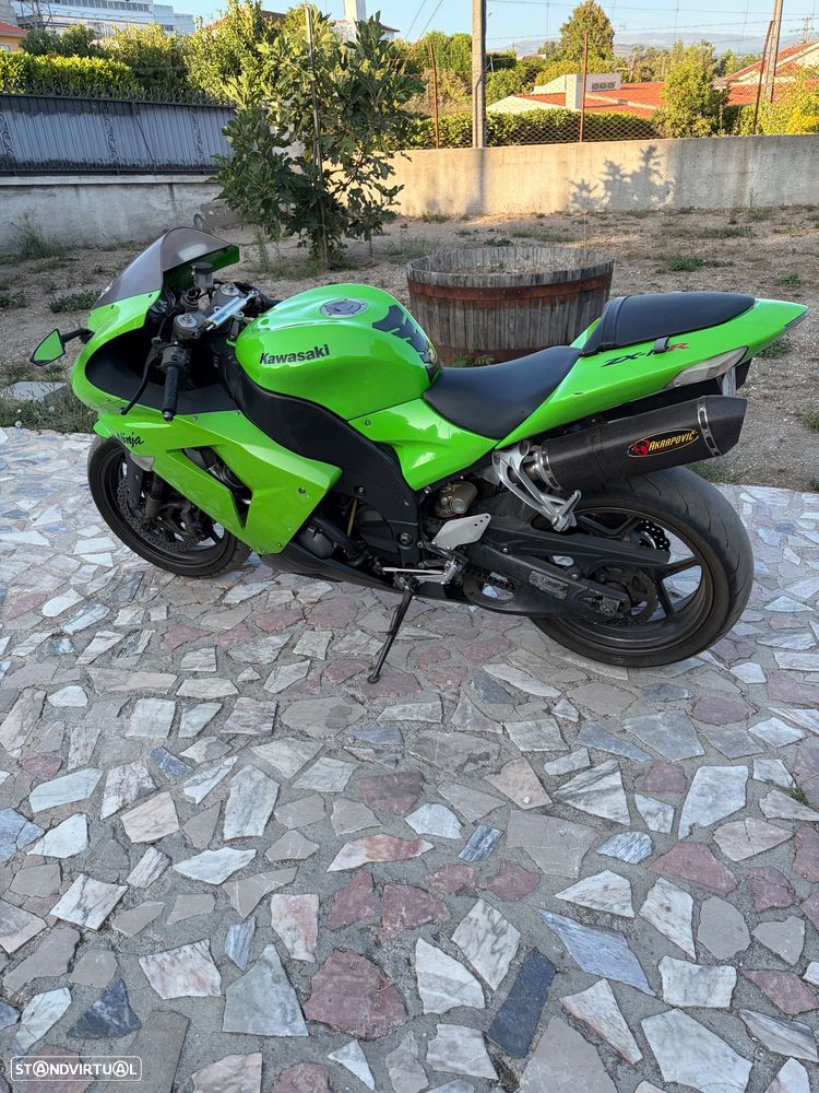 Kawasaki ZXR Ninja - 3