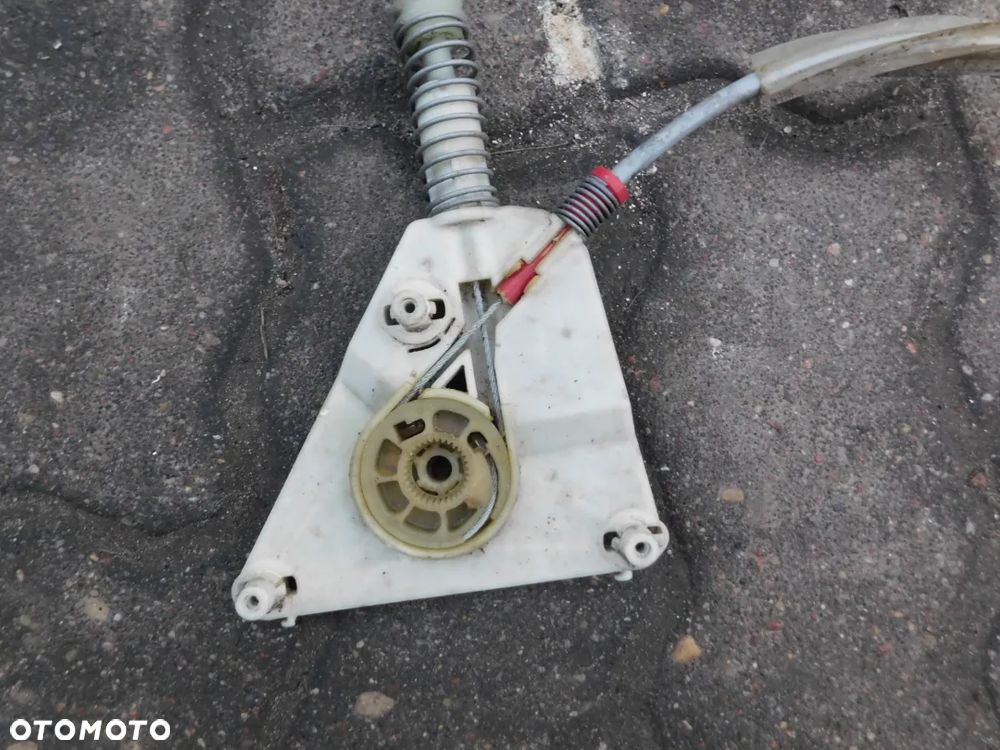 podnośnik szyby prawy przód AUDI A3 8P 03-12 3d - 2