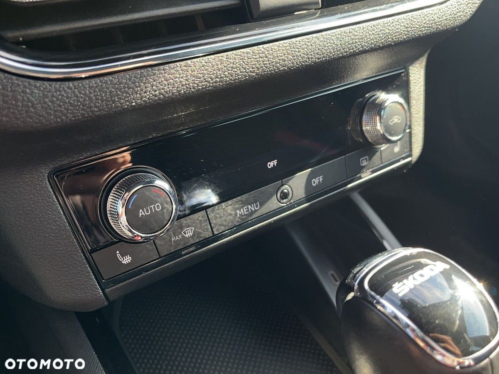 Skoda Kamiq 1.5 TSI Monte Carlo DSG - 29