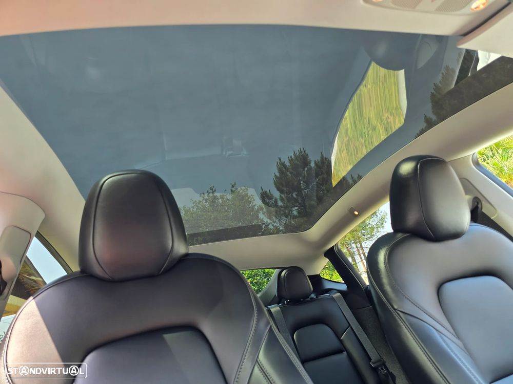 Tesla Model Y RWD - 18