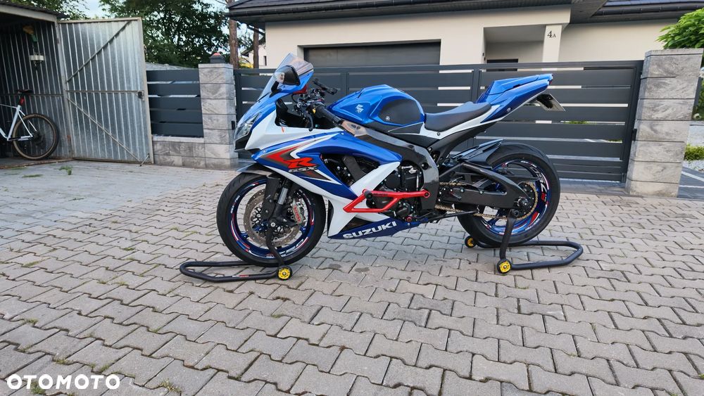 Suzuki GSX-R - 11