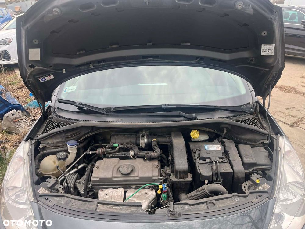 Peugeot 207 1.4 Active - 16