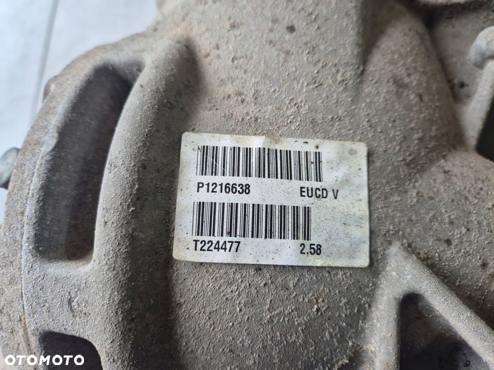 most tyl tylny dyfer volvo xc60 2.4 d5 1216638 - 2